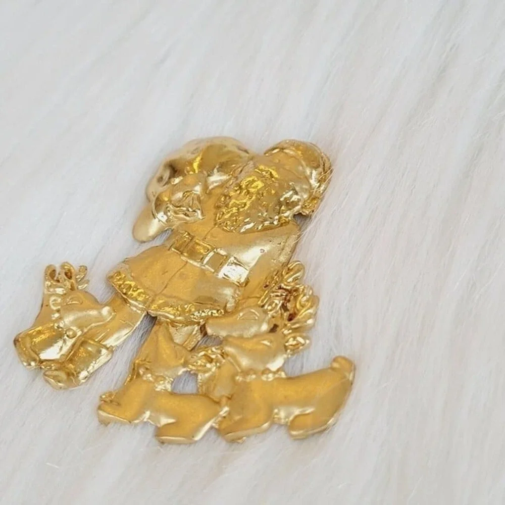 Vintage Santa Claus Brooch Reindeer Brushed Gold Tone 2.25